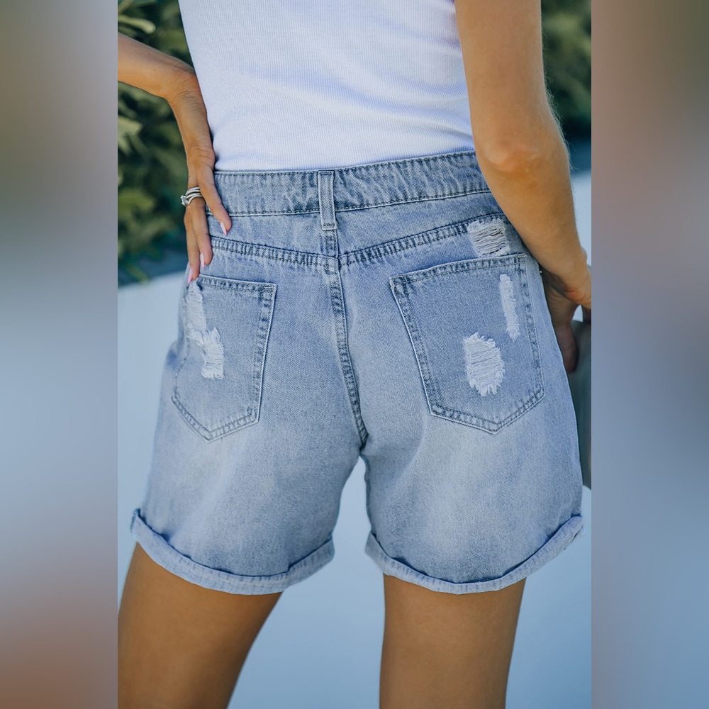 NWT- Light Wash Blue Distressed Denim Shorts - Picture 2 of 8
